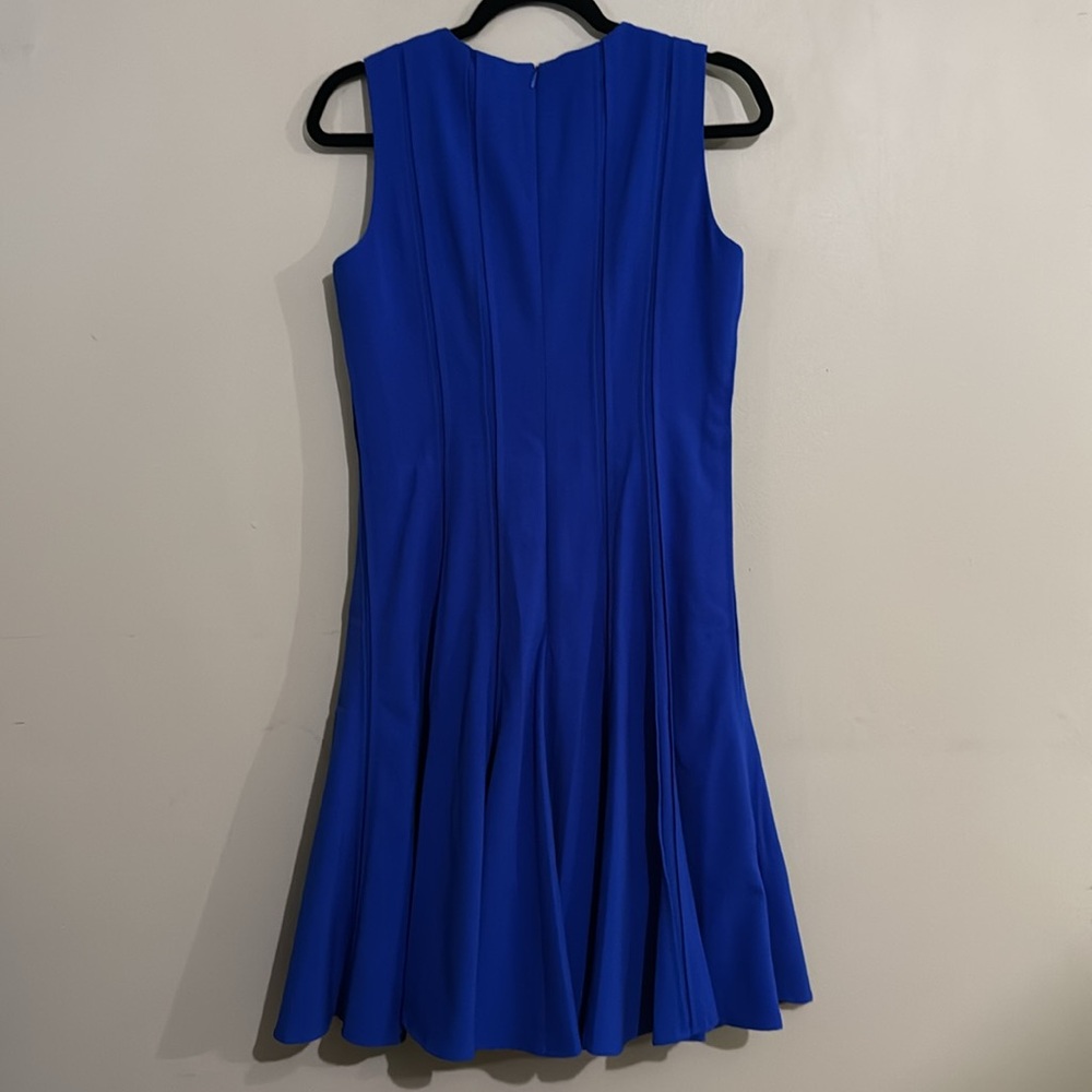 Ellen Tracy Dress Women's Royal Blue Slimming Flare Pleats Sleeveless Lined Sz 8 - Picture 4 of 11